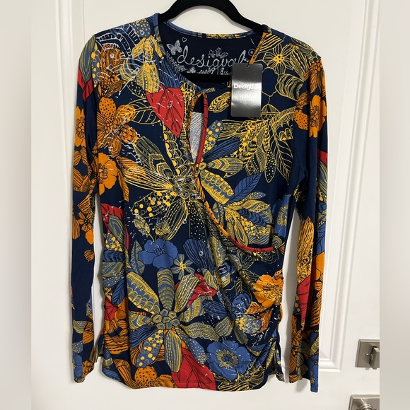 NWT - Desigual Women’s Long Sleeve Floral Prints T Shirt - Size XL - Picture 1 of 10